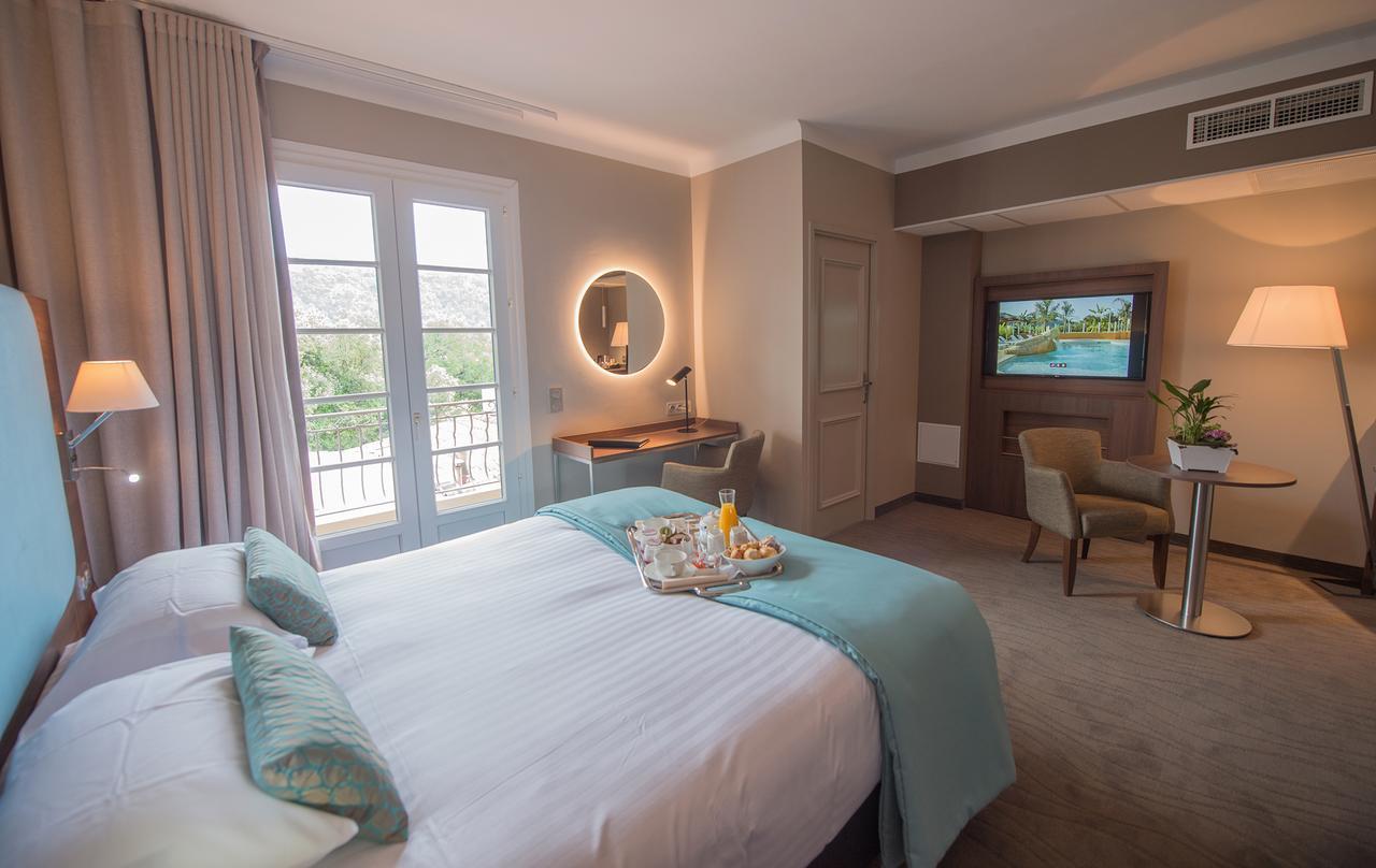 Hotel Lou Castelet Carros Buitenkant foto
