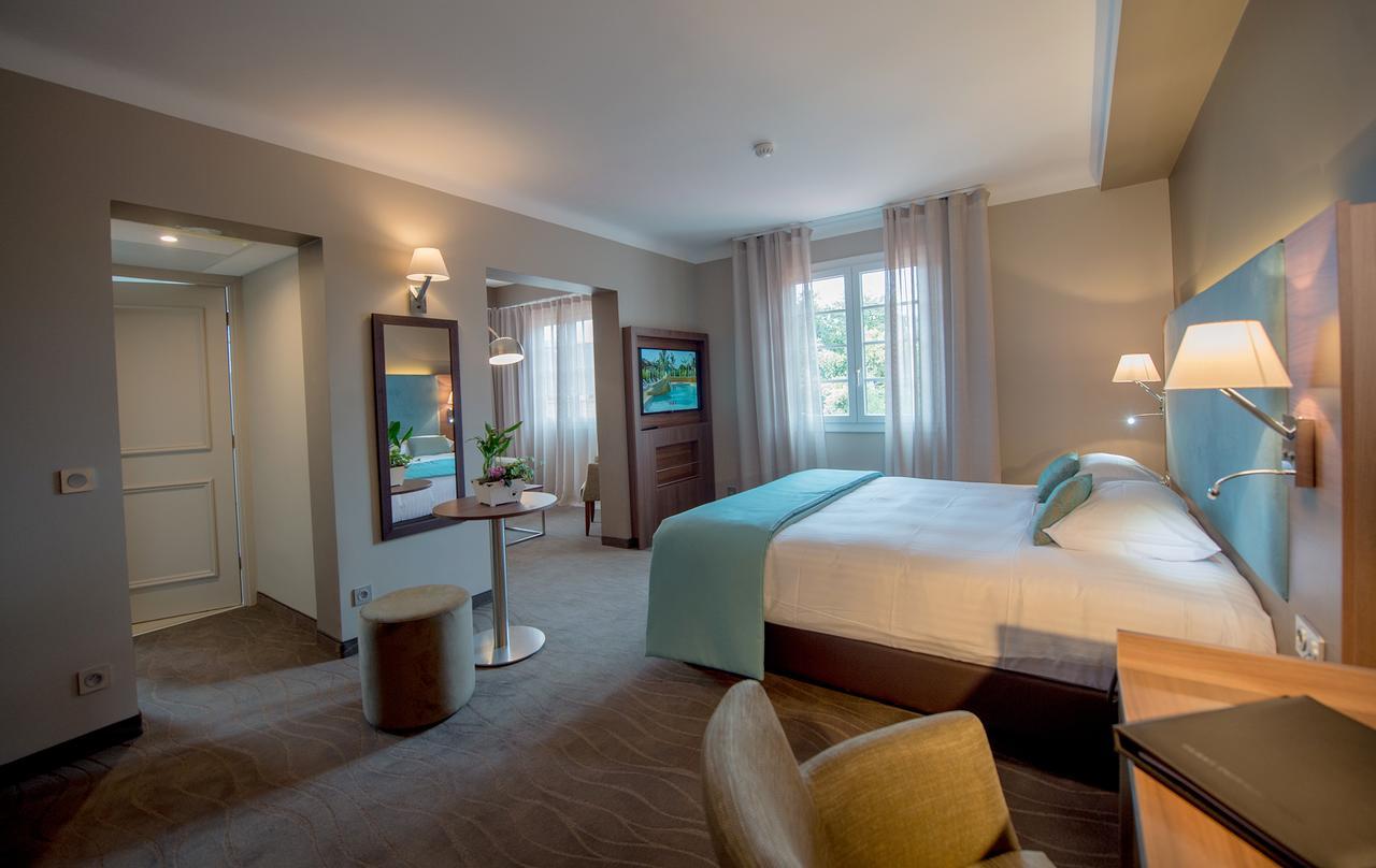 Hotel Lou Castelet Carros Buitenkant foto