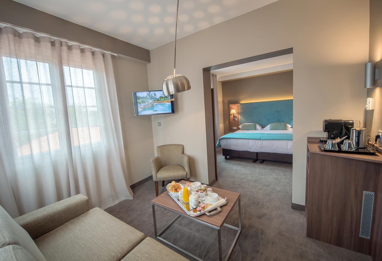 Hotel Lou Castelet Carros Buitenkant foto
