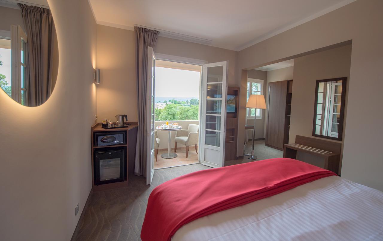 Hotel Lou Castelet Carros Buitenkant foto