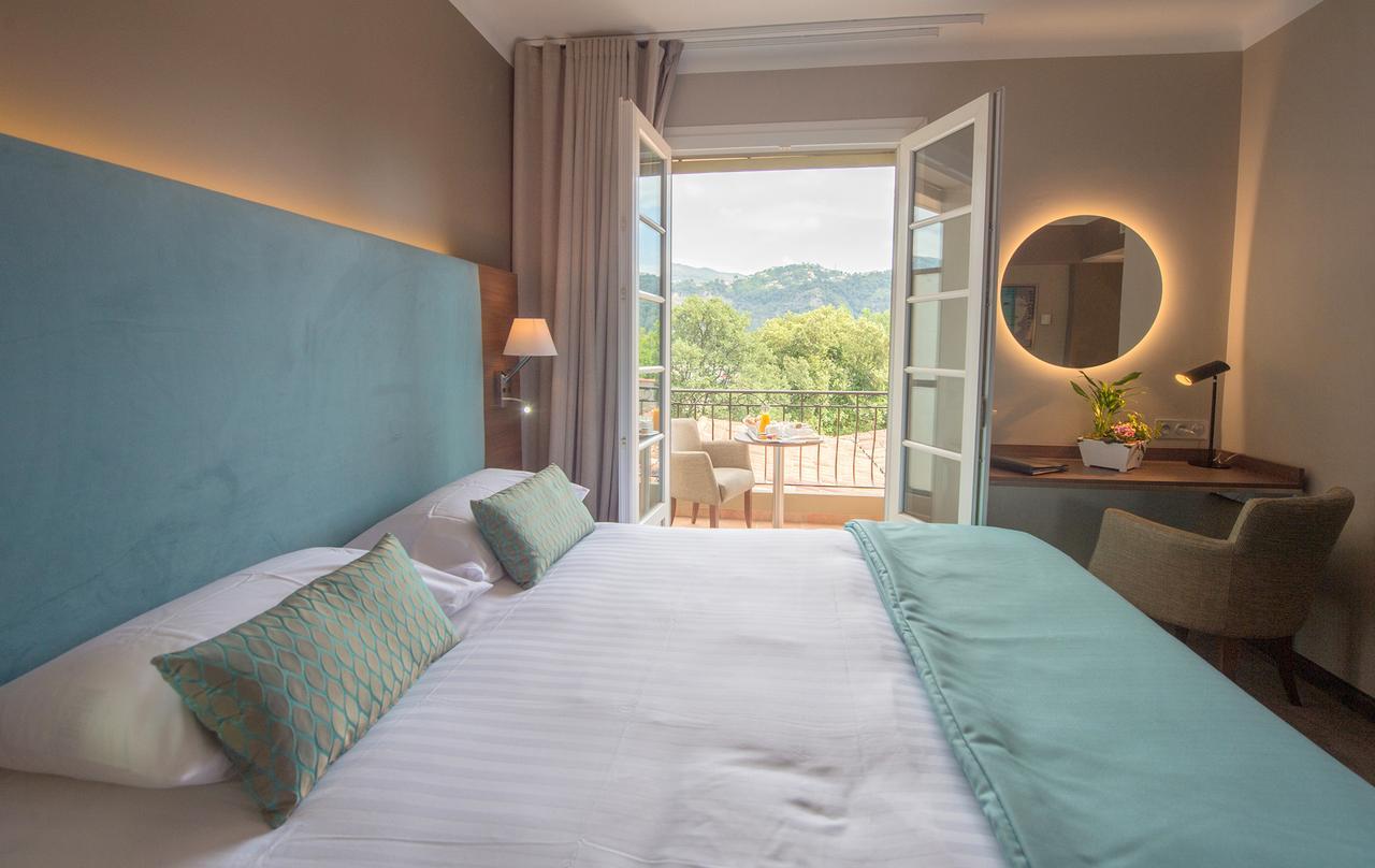 Hotel Lou Castelet Carros Buitenkant foto