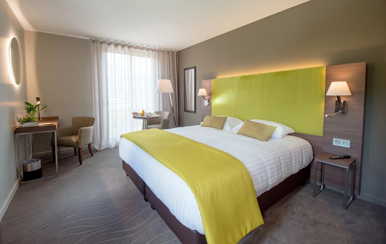 Hotel Lou Castelet Carros Buitenkant foto