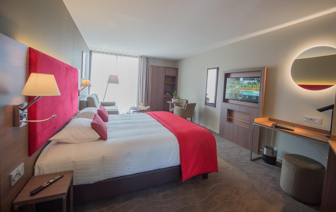 Hotel Lou Castelet Carros Buitenkant foto