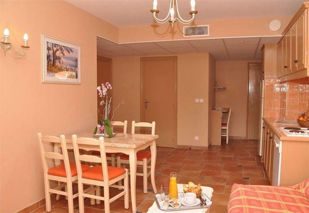 Hotel Lou Castelet Carros Buitenkant foto